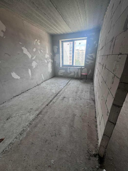 Супер МІСЦЕ, зданий будинок, вул.Інститутська 1к, середній поверх