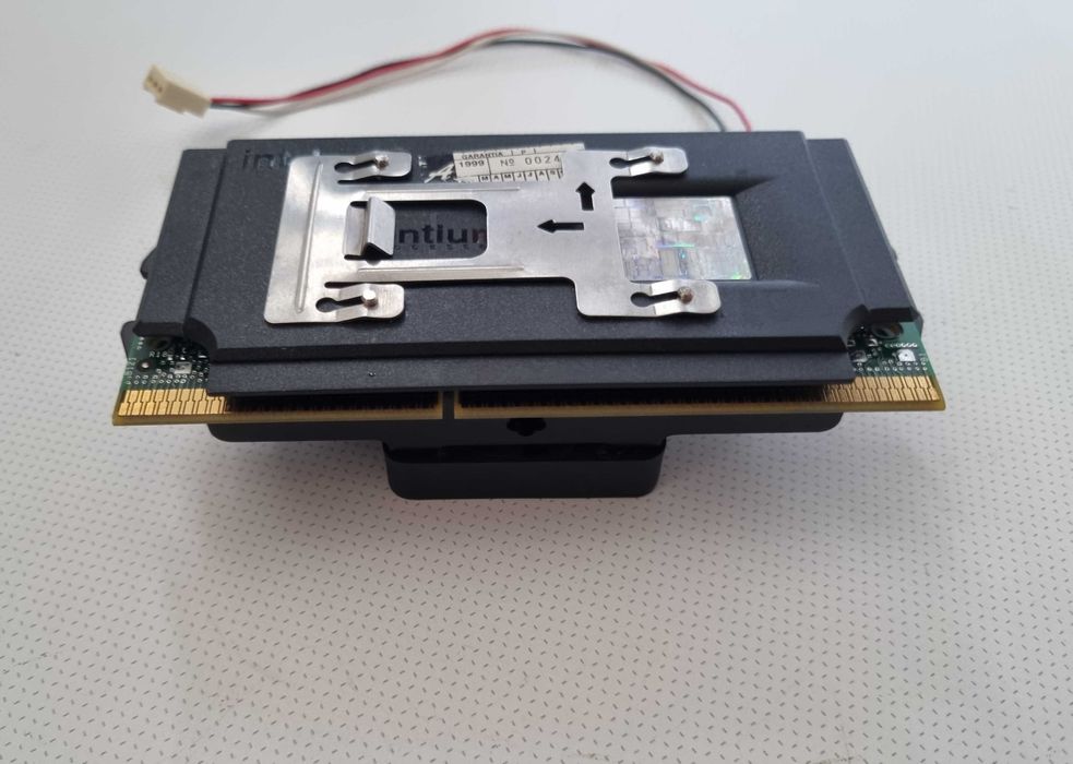 Intel Pentium II MMX Processor – 199764739503987714122