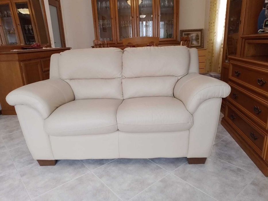 Sofá Chartodax de dois lugares, bege, por 150€
