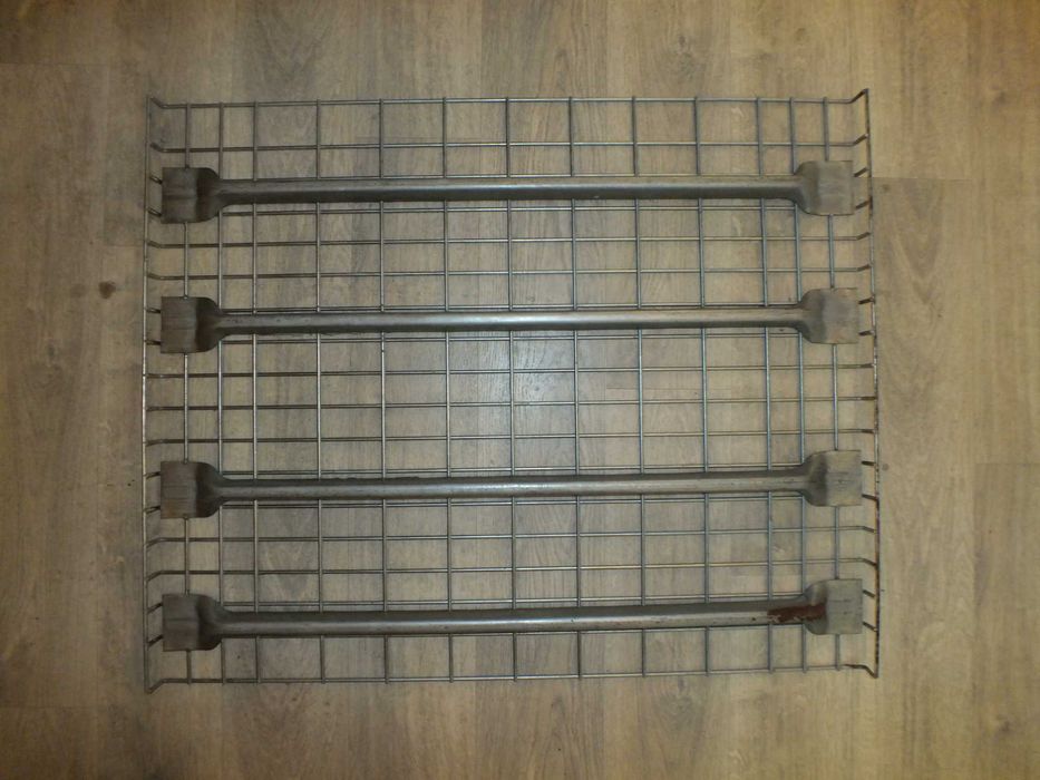 Kratka, podest, kratka na kanał samochodowy