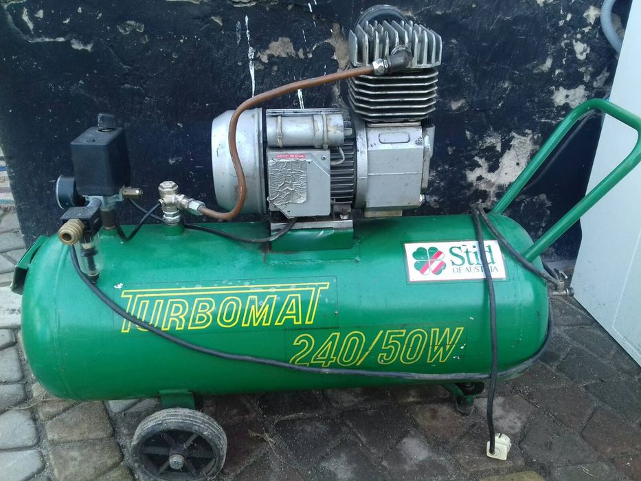 Компресор 220 в 50 л з Німечинни