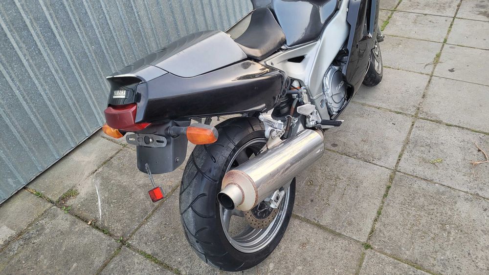 Yamaha FZR 1000 części reflektor zaciski zbiornik rama moduł wiązka