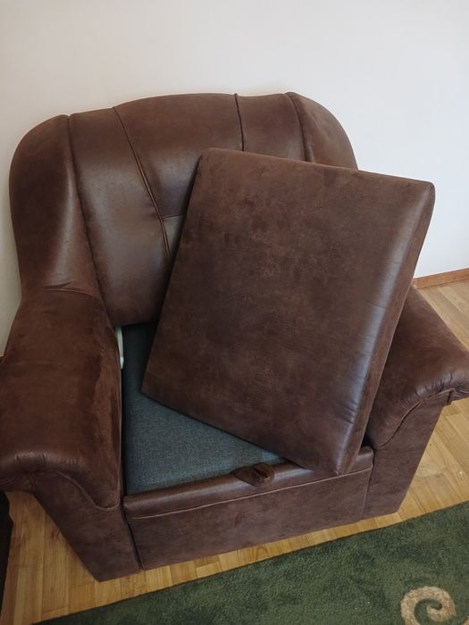 Кресло кровать б/у,в отличном состоянии.