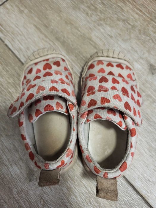 Buty 22 dziewczęce jesienno-wiosenne