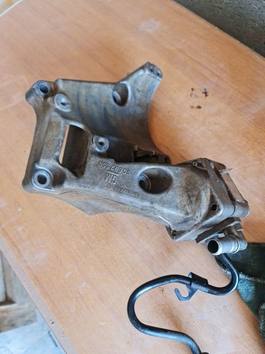 Apoio da bomba direção opel frontera b