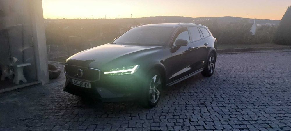 Volvo V60 Cross Country D4 AWD