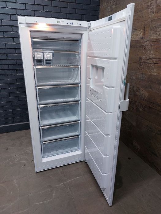 Морозильна камера на 7 поличок Siemens GS34NA49.Доставка.Гарантія.