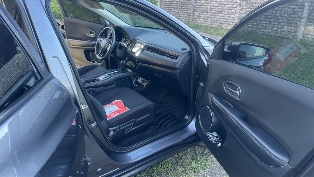 Продам Honda HR-V 2016