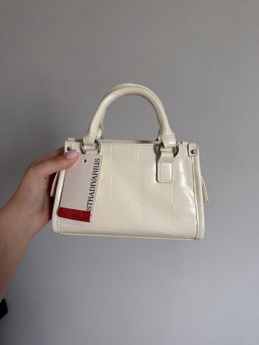 Сумка біла Stradivarius