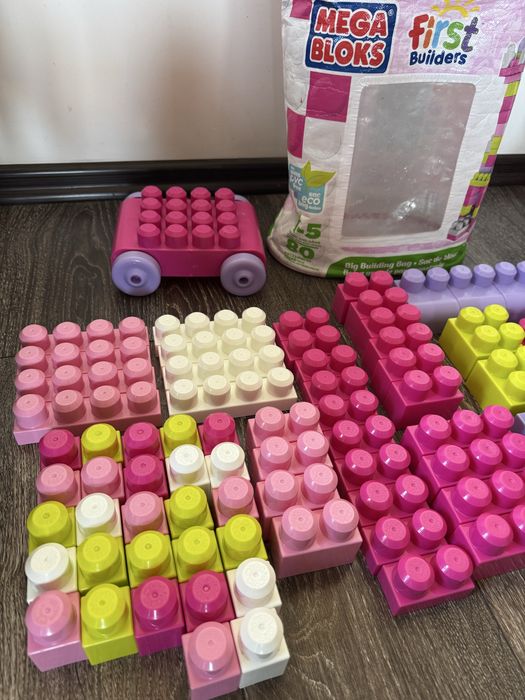 Мега Блокс Lego 80 деталей