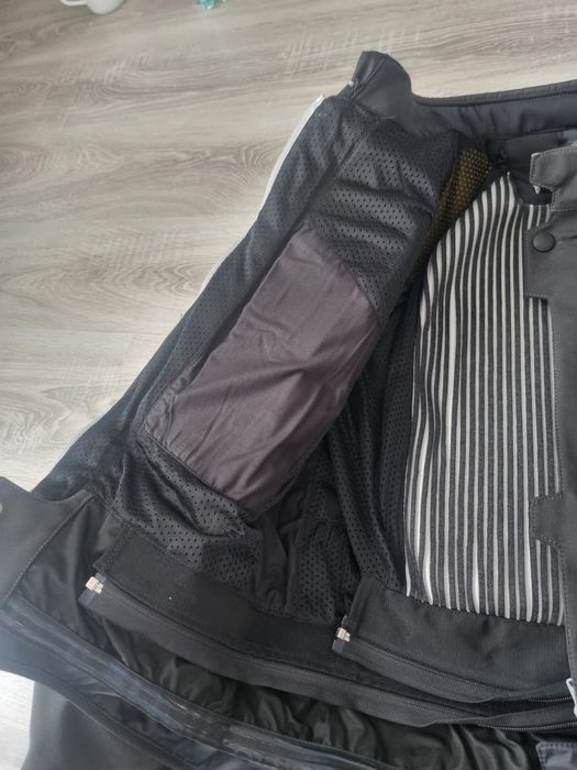 Nowa kurtka BMW Enduro Guard roz. 56 XL męska.
Wodoodporna wyposaż