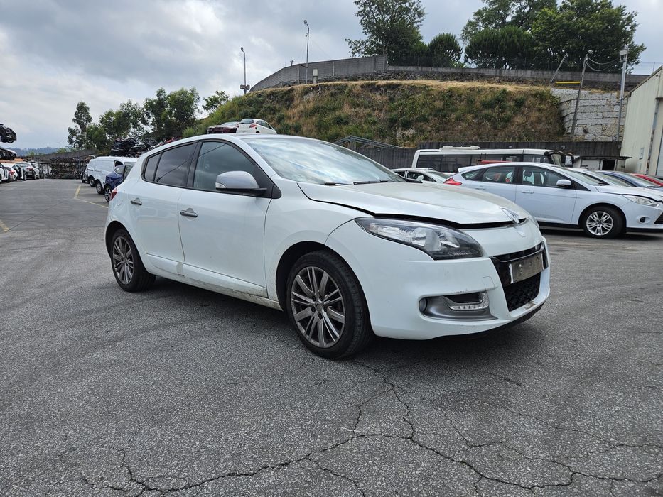 Renault Megane III GTLine 1.5 DCi de 2012 para peças