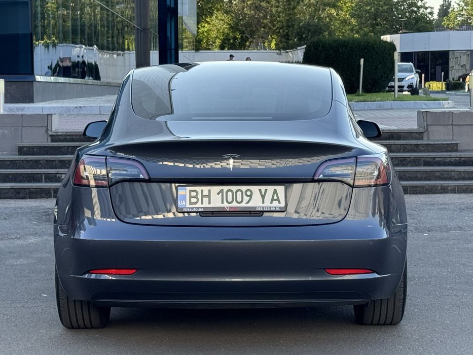Tesla model 3 STANDARD PLUS