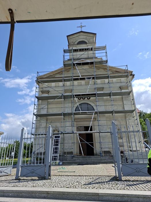 Rusztowania Wynajem i montaż rusztowań  elewacyjnych