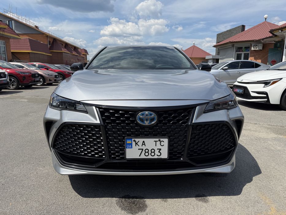 Toyota Avalon Гибрид 2019