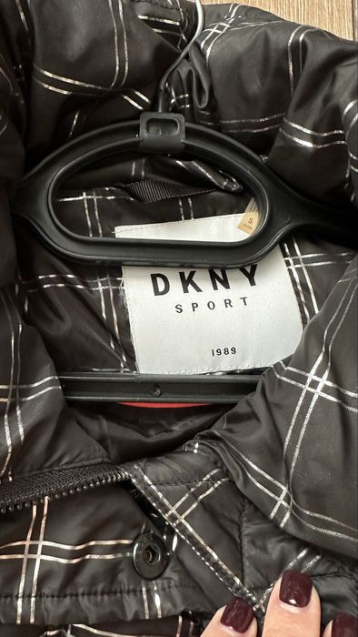 Пуфер, пуховикDKNY