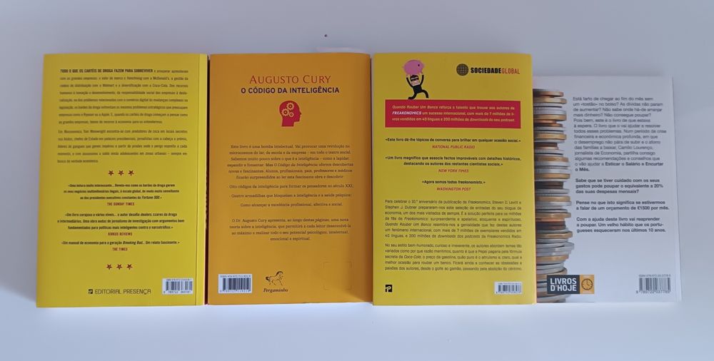 Vendo vários livros