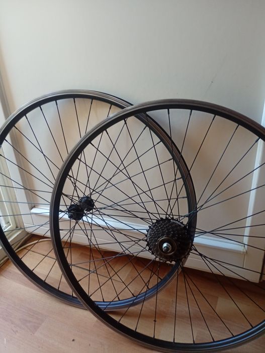 Koła 28  aluminium wzmacniane stożkowe + wieloryb 7 rzędowy