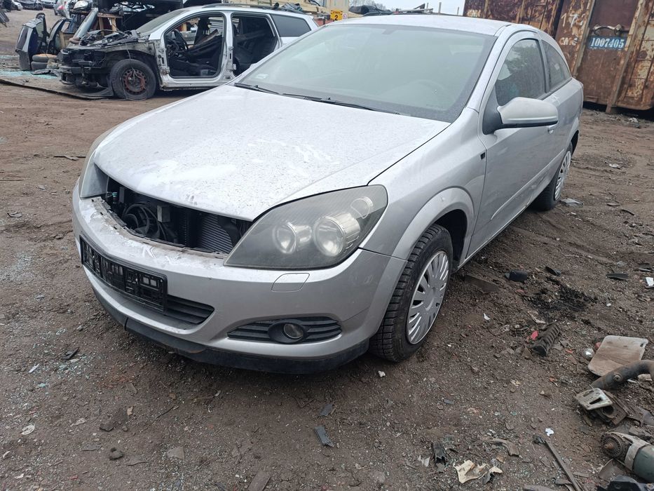 Opel Astra H na części