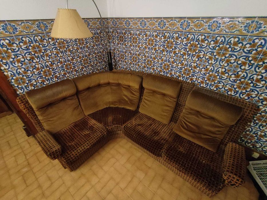 Sofá de canto para quatro lugares