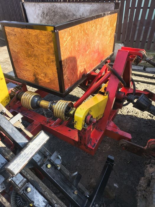 Kombajn do czosnku  polski