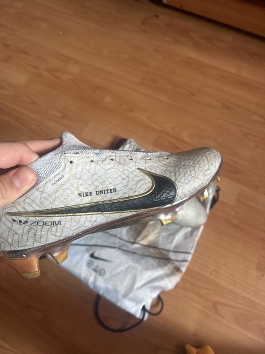 продам бутсы nike air zoom 42 размер