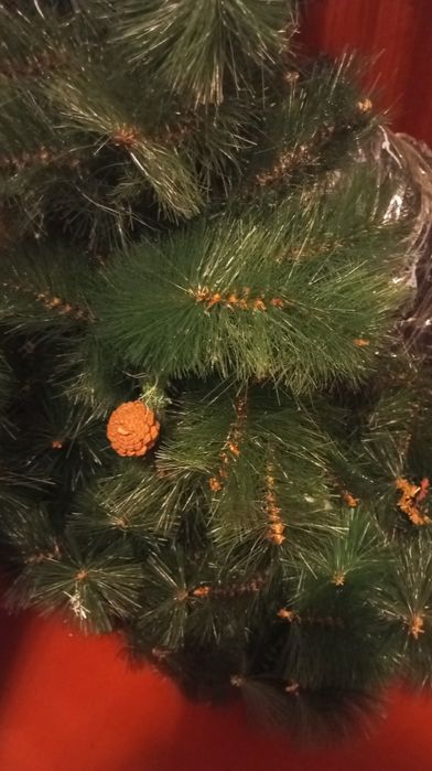 Продам искусственную ёлку 1,65м