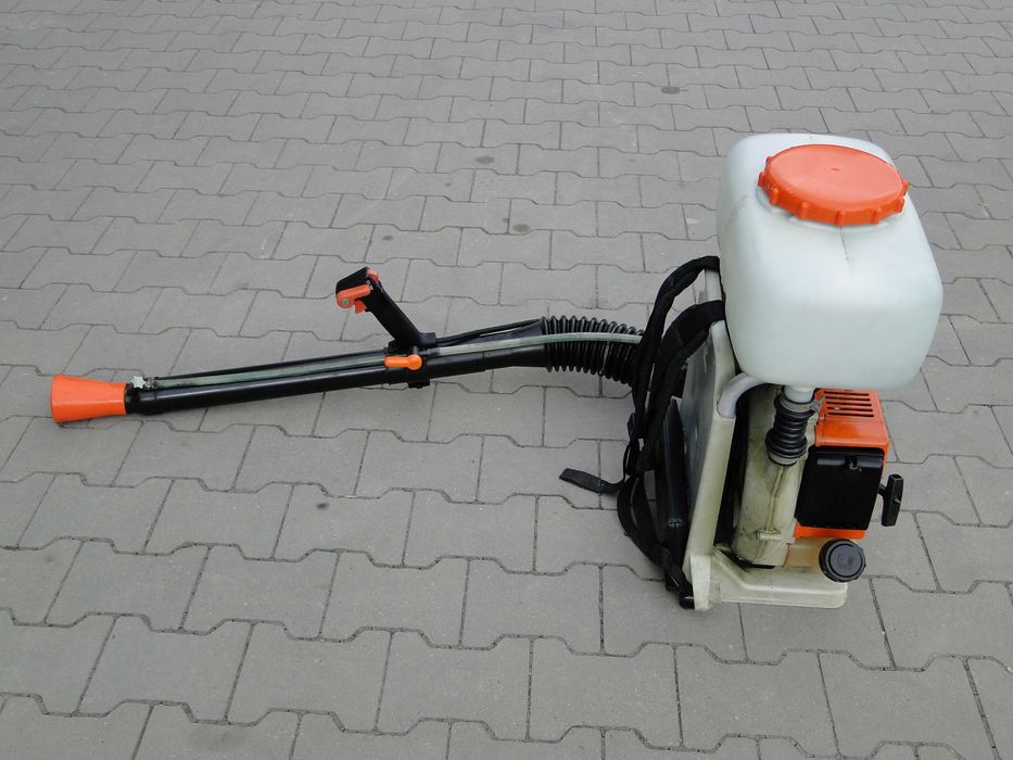 Opryskiwacz spalinowy plecakowy STIHL SR 400 450 Mocny Germany