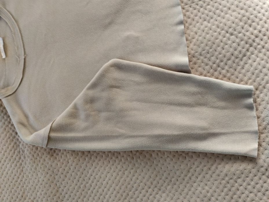 Жіночий в'язаний светр zara
