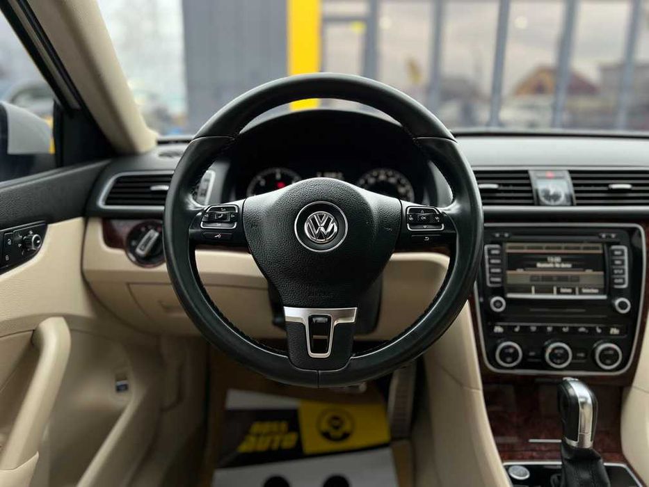 Volkswagen Passat 2012