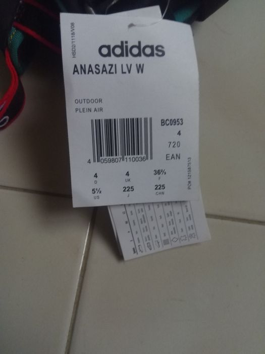 Pés de gato Adidas