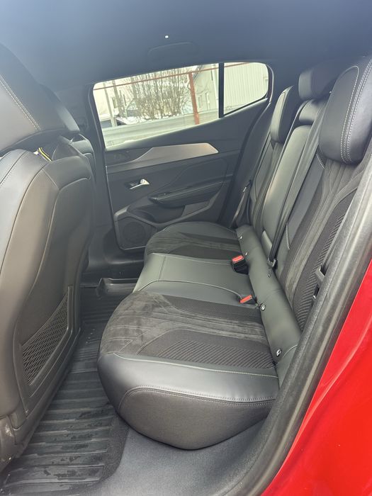 Авто Peugeot 408 gt (215 к.с)