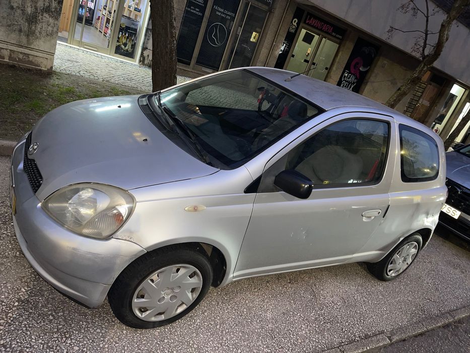 Toyota Yaris 2000