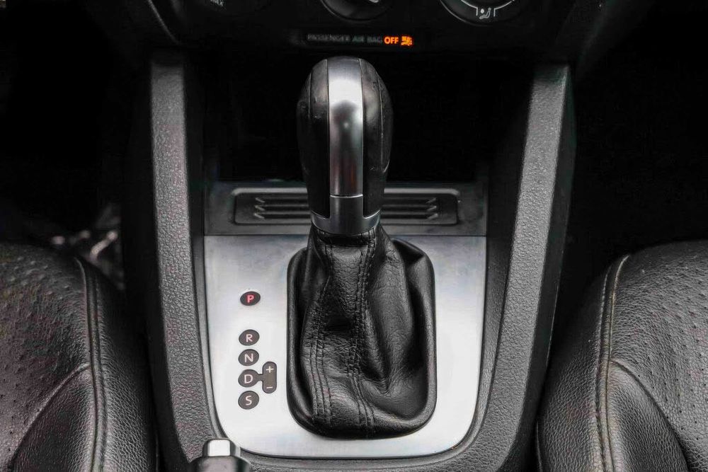 Volkswagen Jetta      2015