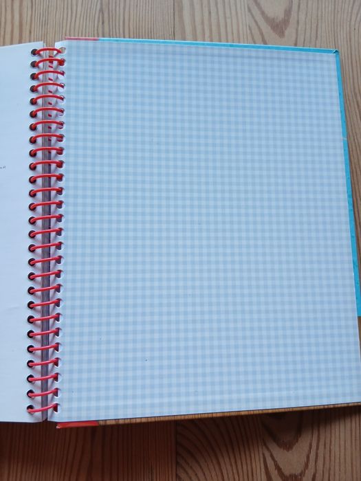 Livro " Cozinhar é Divertido"
