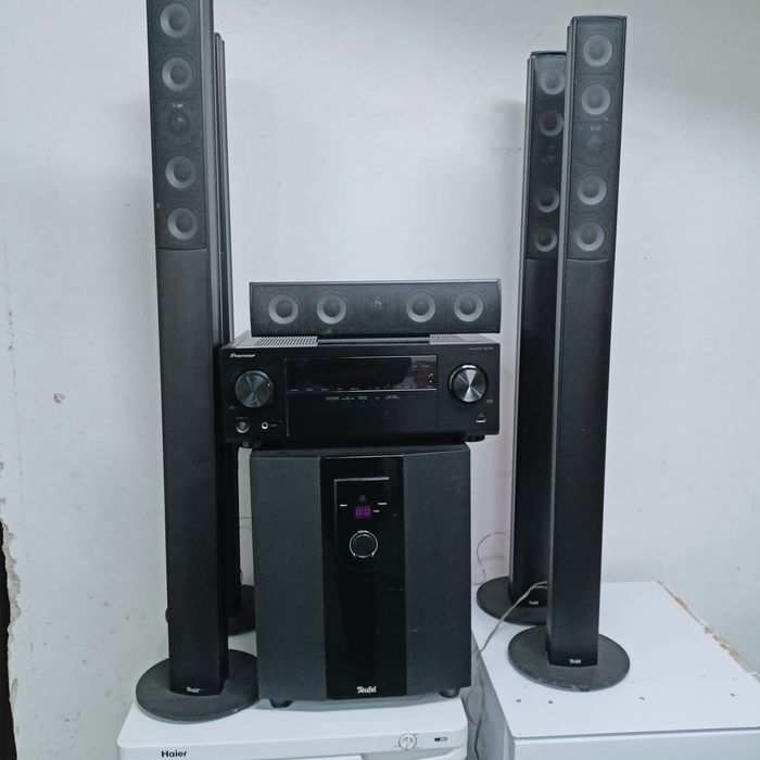 Pioneer,zestaw kina domowego z głośnikami Teufel.