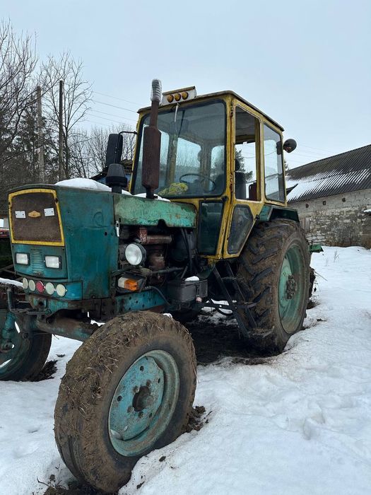 Юмз 6, продається ЮМЗ з великою кабіною.