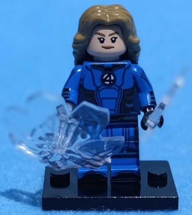 Invisible Woman v2 (Fantastic 4) (Marvel)