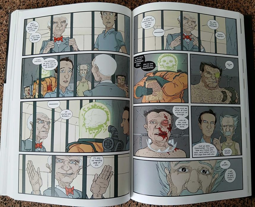 BD - The Manhattan Projects Deluxe Edition Book 2