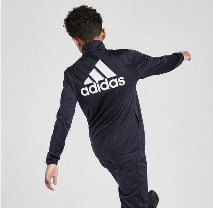 Олімпійка, кофта Adidas з великим лого на спині на хлопчика 9/10 років