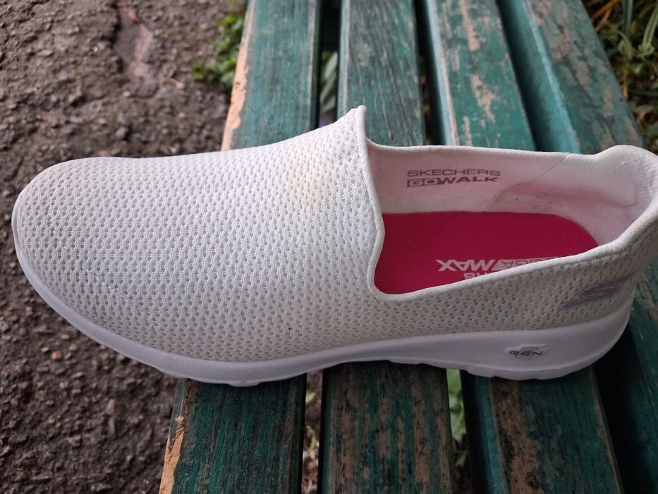Жіночі сліпони skechers