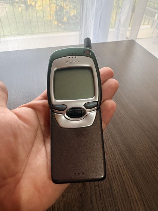 Kultowa Nokia 7110 Polska
