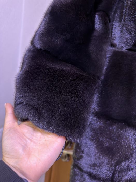 Шуба норкова Black glama