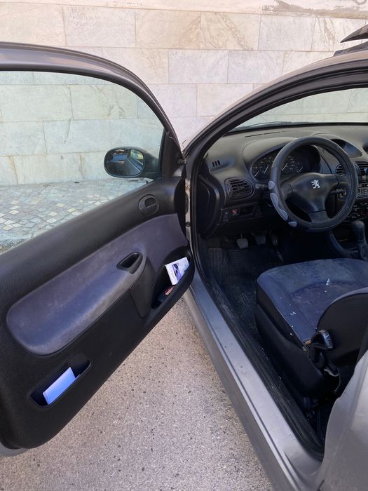 Carro peugeot 206