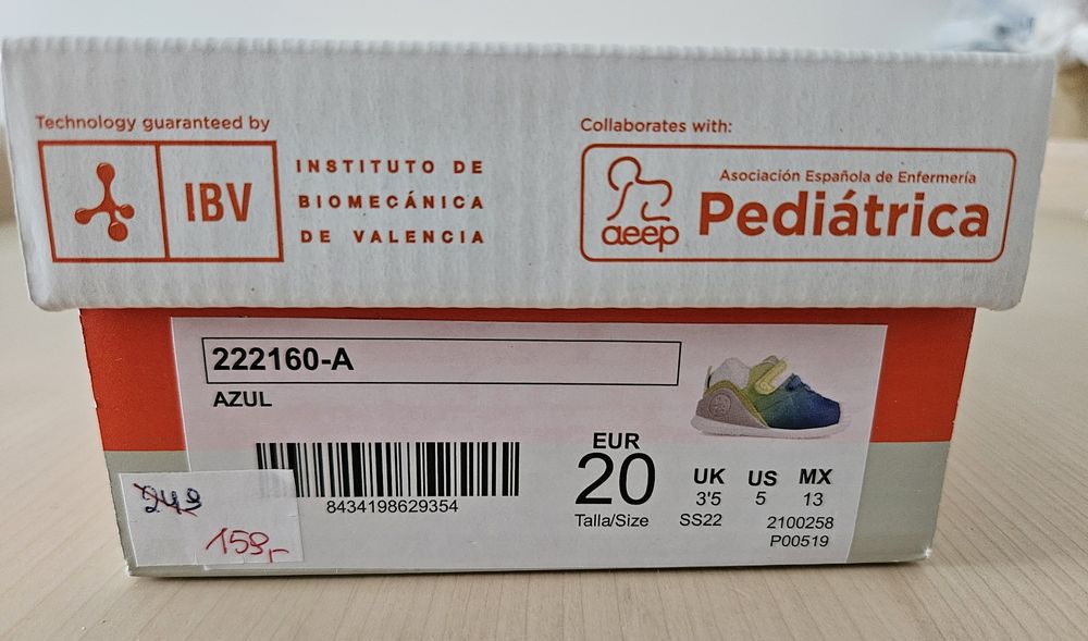 Buciki, półbuty, adidasy dziecięce; 20; Biomecanics; niebieskie
Rozmia