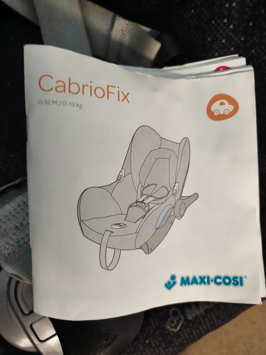 Fotelik samochodowy z bazą  Maxi Cosi Cabrio Fix 0-13kg