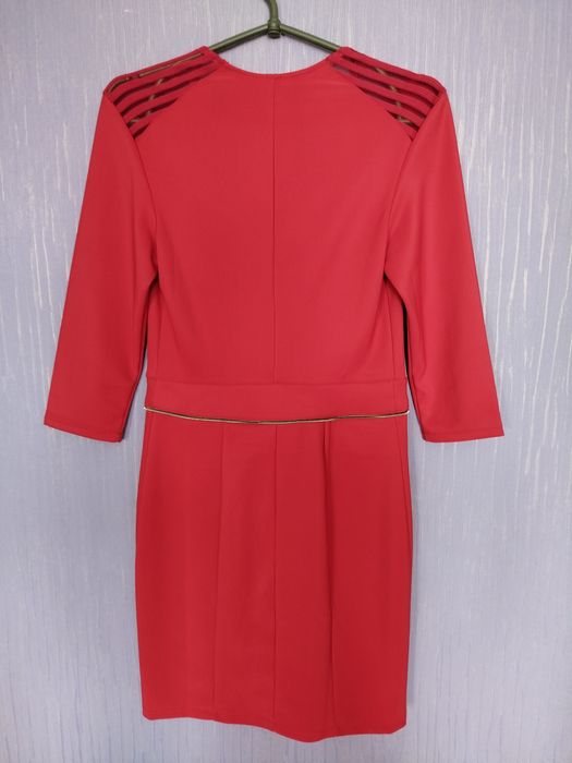 Продам новое платье