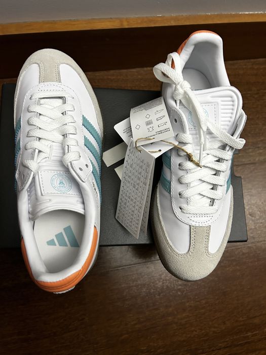 Sapatilhas samba azul turquesa e coral