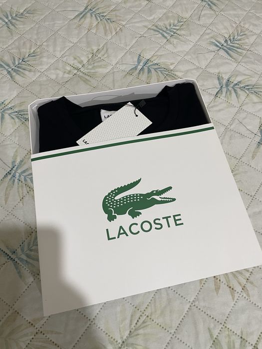 T shirt Lacoste + Caixa