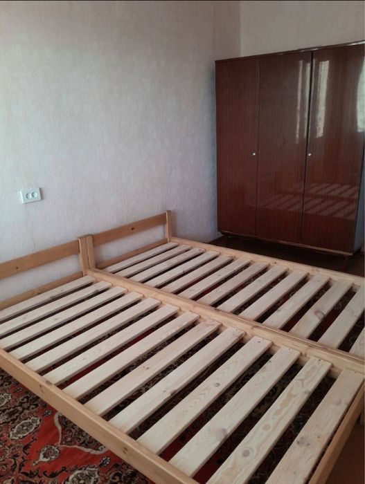 Здається 3 кімнатна квартира в центрі міста .